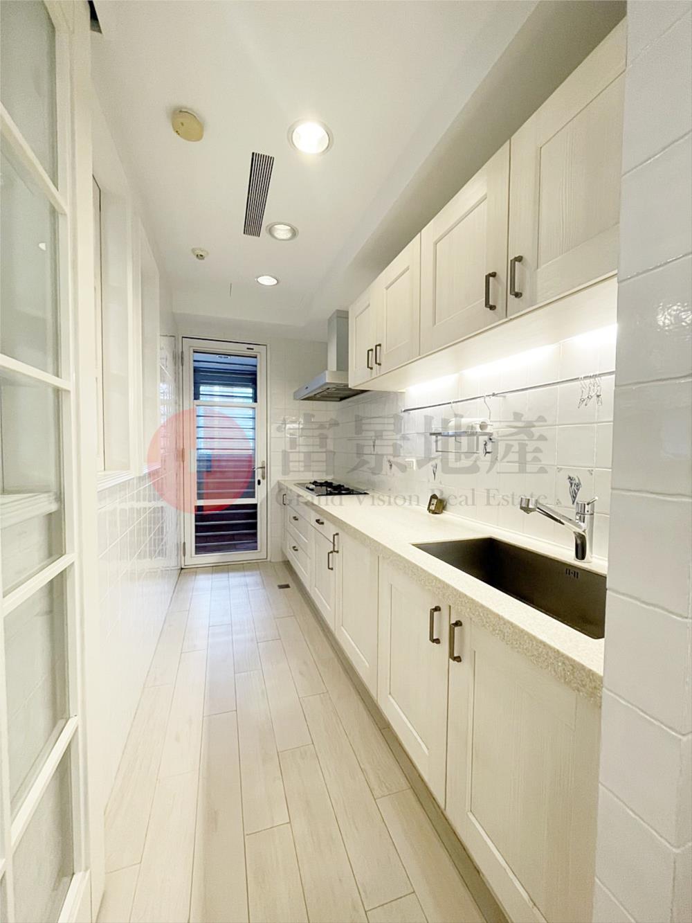 HOT*雅典裝潢*極致享受*低調奢華