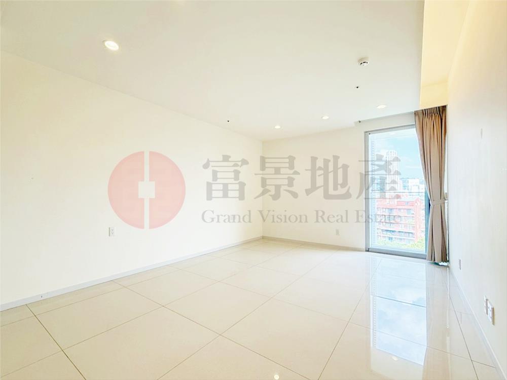 MRT石牌磺溪首排｜白派美學設計尊榮景觀大宅