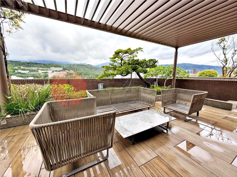 HOT●輕屋齡全新屋●溫馨裝潢●擁大露臺